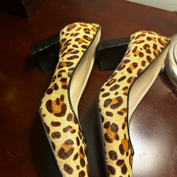 Leopard. Shoes - Picture 3 of 3